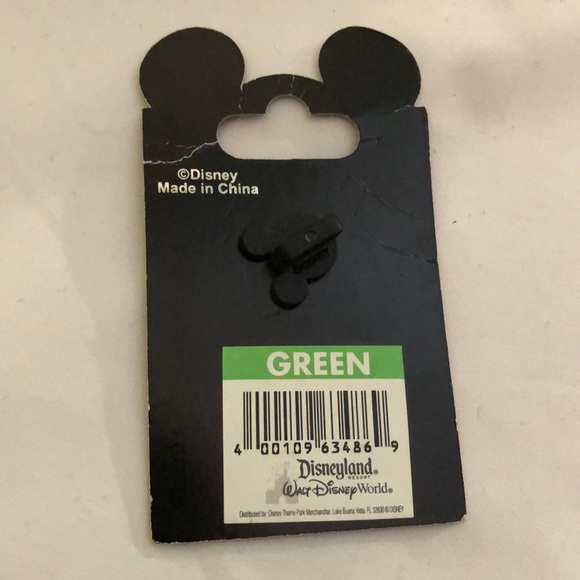 Collectors Disney Pocahontas Pin - Picture 3 of 3